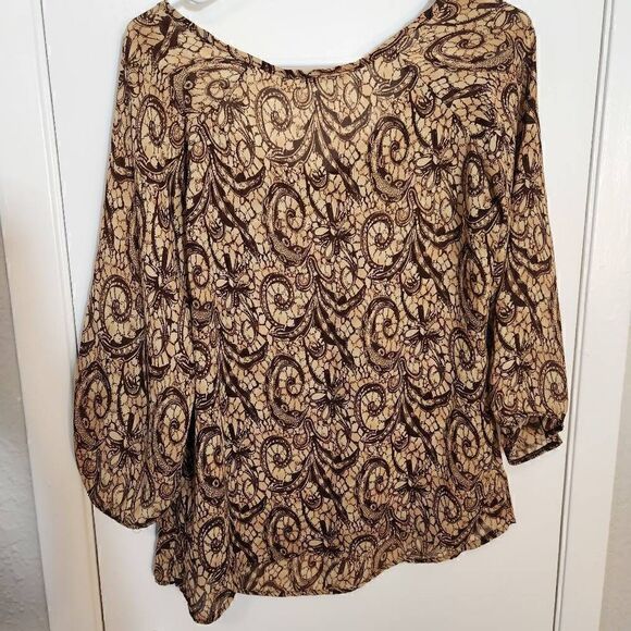 Claudia Richard Latte Swirl Peasant Top - Picture 2 of 7